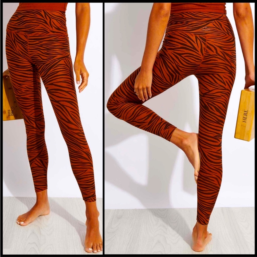 Beyond Yoga Spacedye Tiger Print Midi Leggings